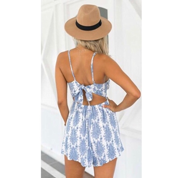 Floral Romper with tie back! - Picture 1 of 8